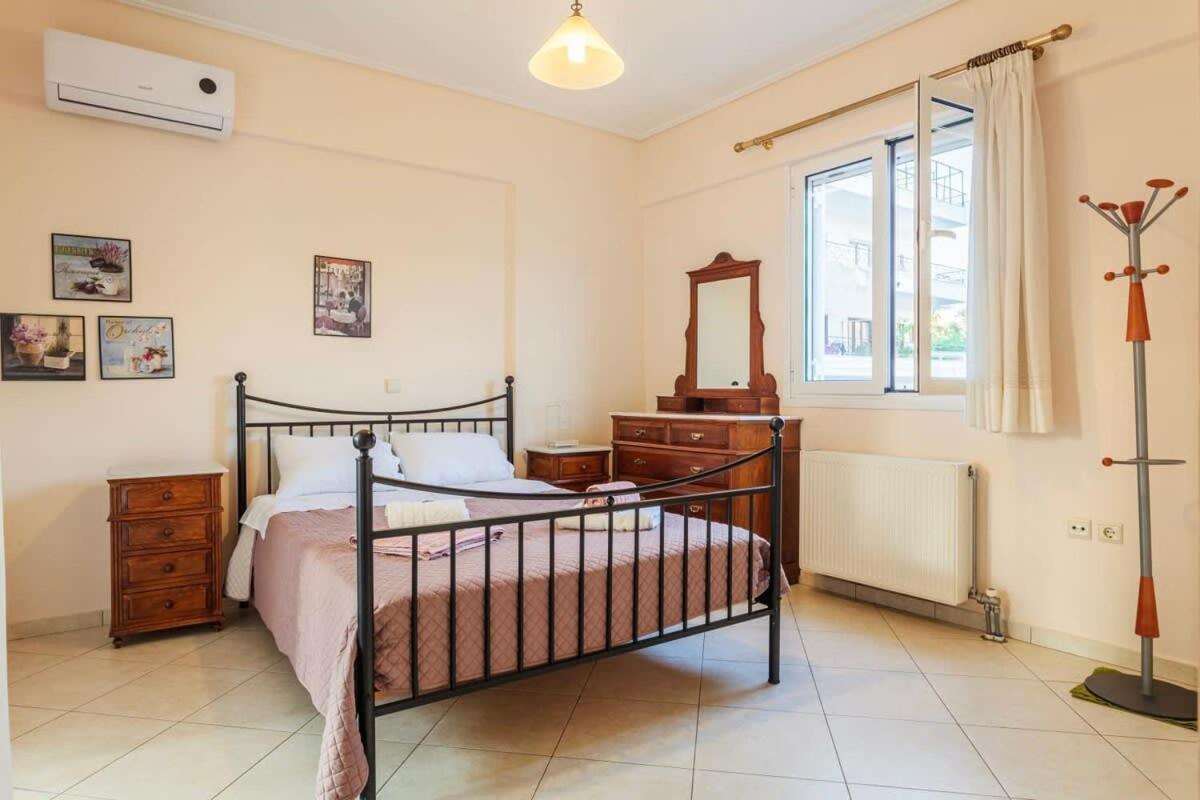 Spacious Urban Haven-Family Home, Perfect Location Kalamata Exteriér fotografie