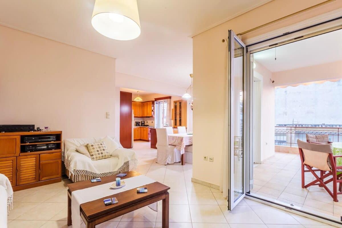 Spacious Urban Haven-Family Home, Perfect Location Kalamata Exteriér fotografie